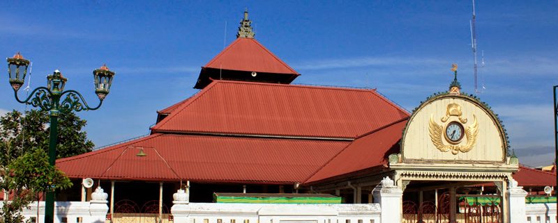 Cara Asyik Ngabuburit Ala Chelsi - Wisata Bangunan Masjid Kuno