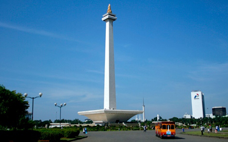 Tempat Bersejarah yang Menjadi Tempat Wisata - Monas (Monumen Nasional)