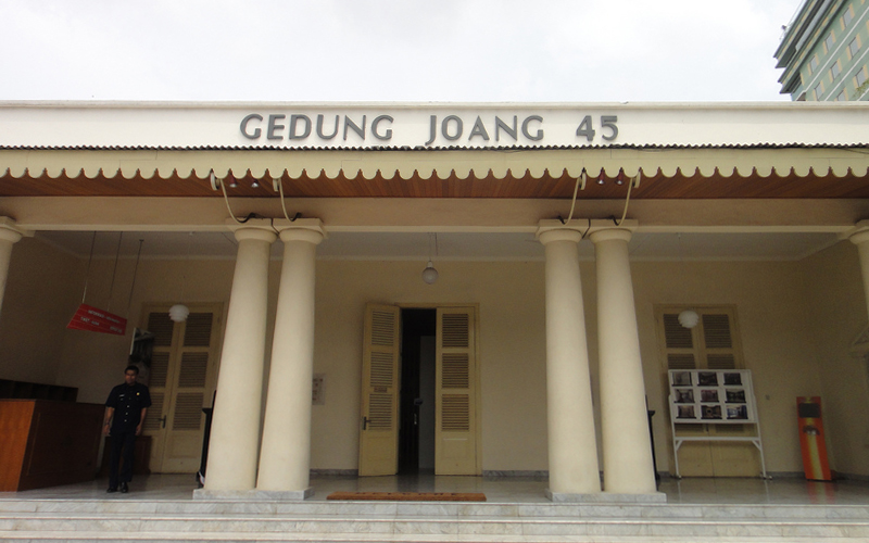 Tempat Bersejarah yang Menjadi Tempat Wisata - Gedung Joeang '45