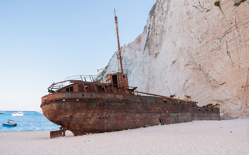 Bucket List Agustus: Bermain Air di Pantai Terbaik Dunia, Pantai Shipwreck