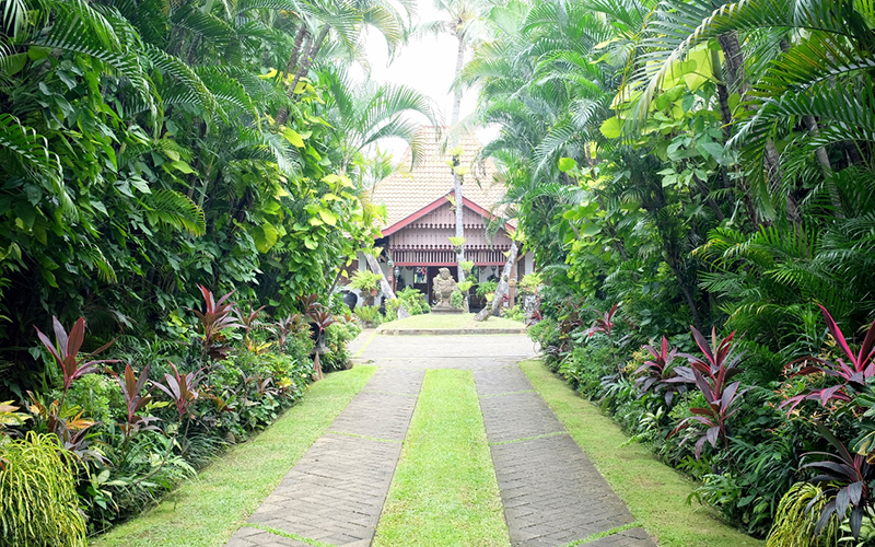 Weekend di Jakarta Juga Bisa Berwisata - Museum di Tengah Kebun