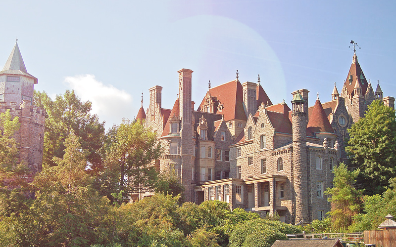 3 Tempat Wisata yang Dibangun Sebagai Bukti Cinta - Boldt Castle, New York